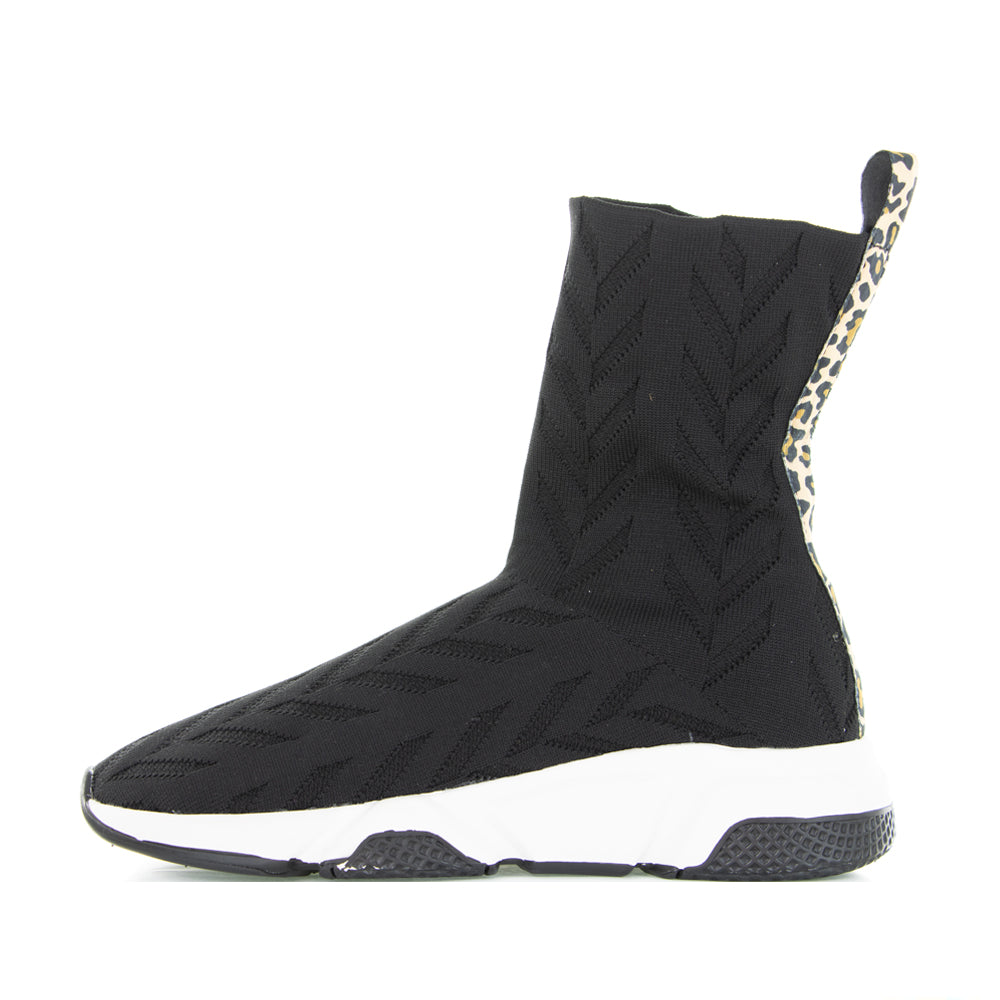 Blanche Black Leopard - Image 7