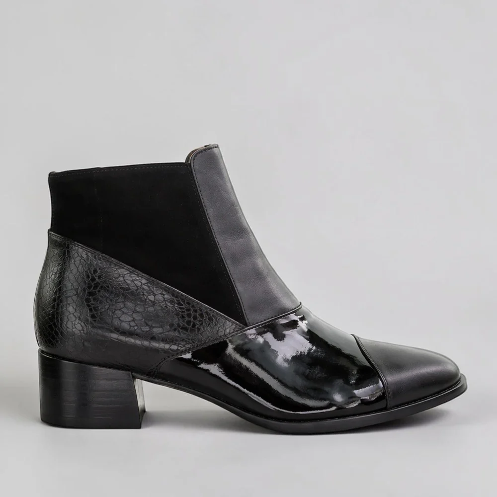 BRESLEY AWARD BLACK MIX