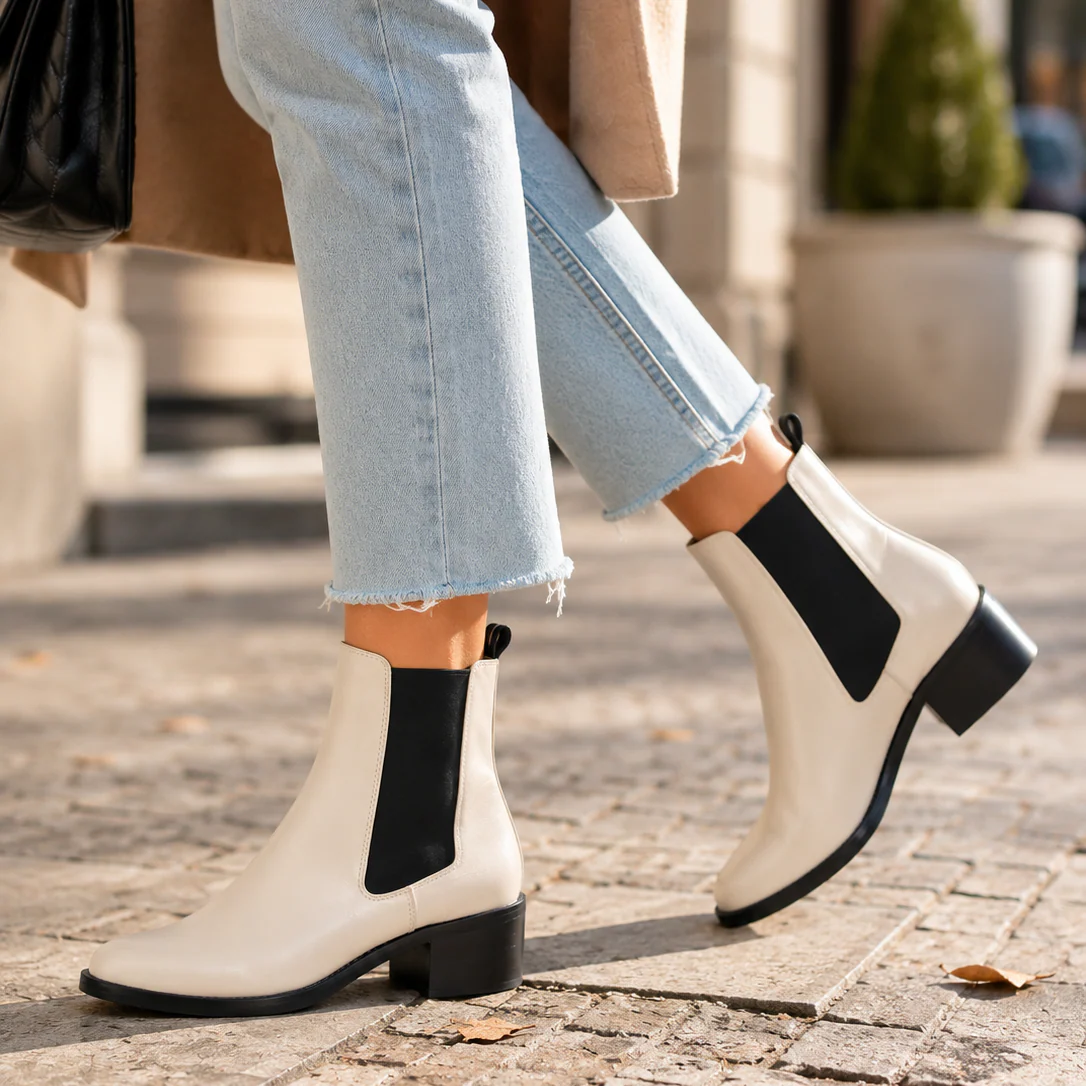 BRESLEY DAILY SWAN