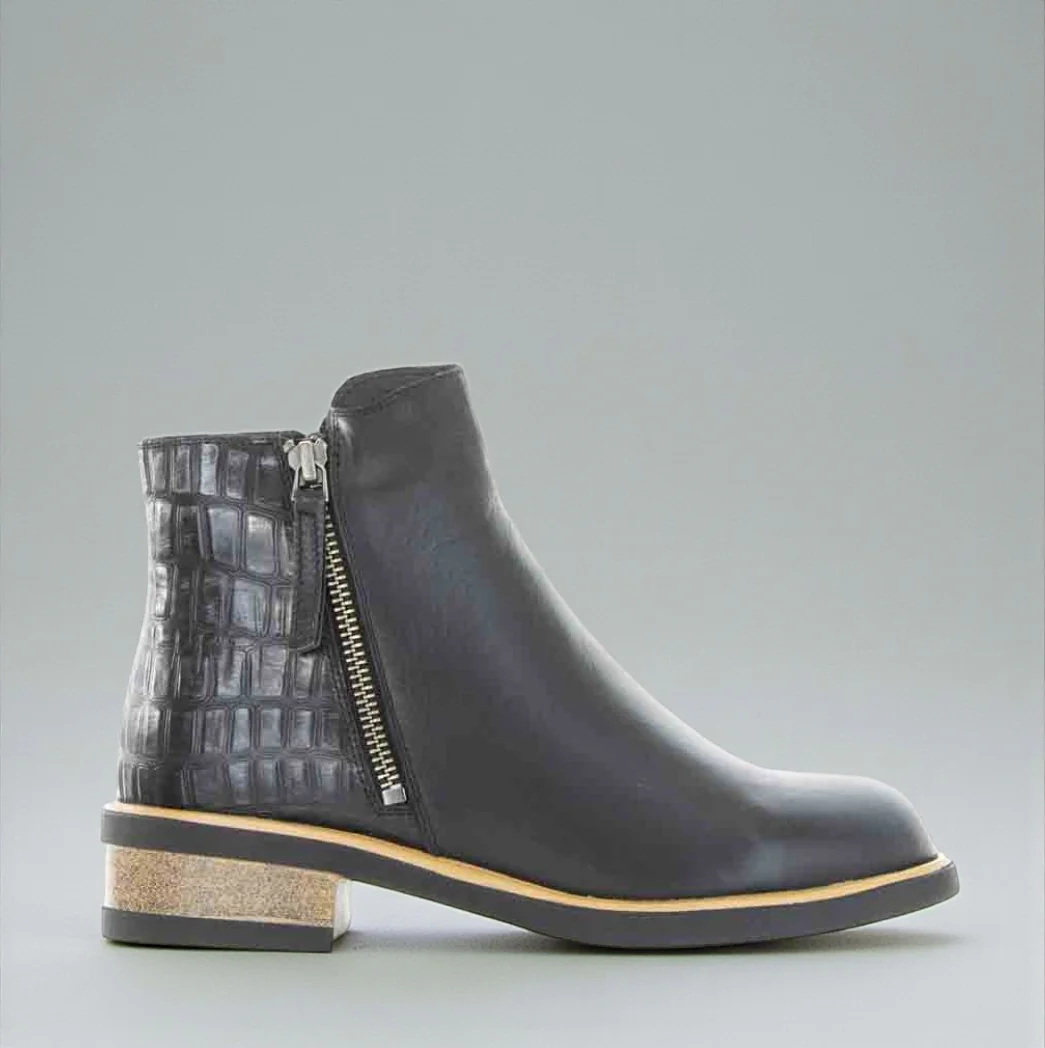 BRESLEY DUNGEON BLACK STEELY