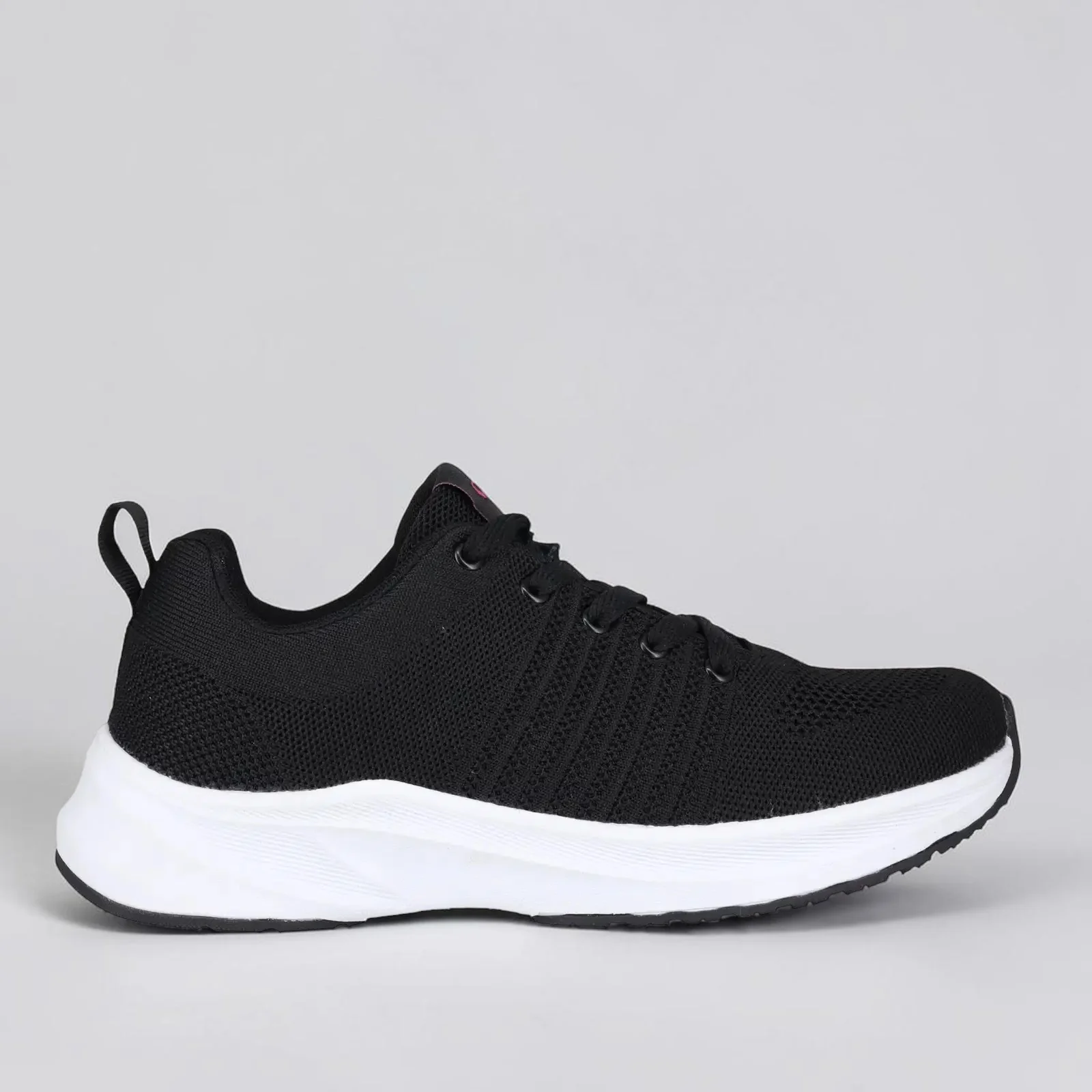 CABELLO WALKER BLACK WHITE SOLE