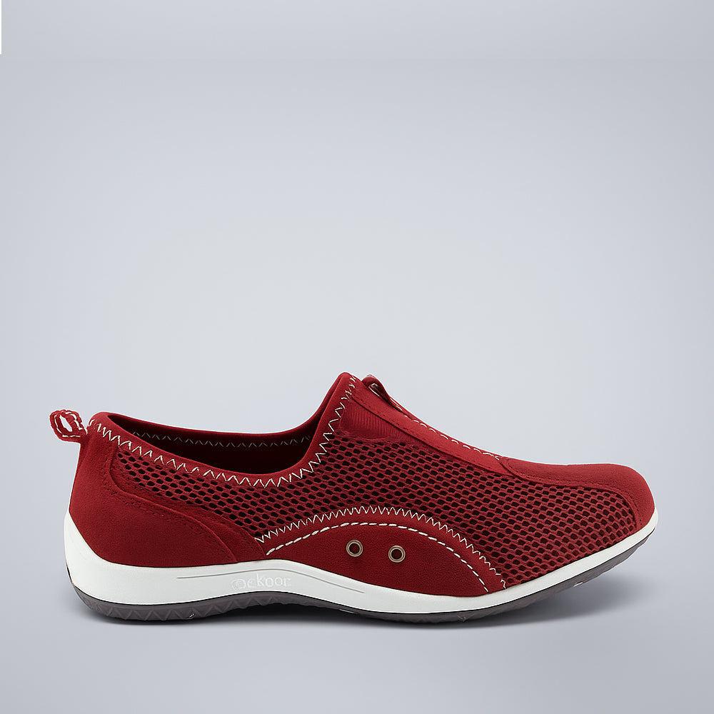 CC RESORTS SORRELL RED