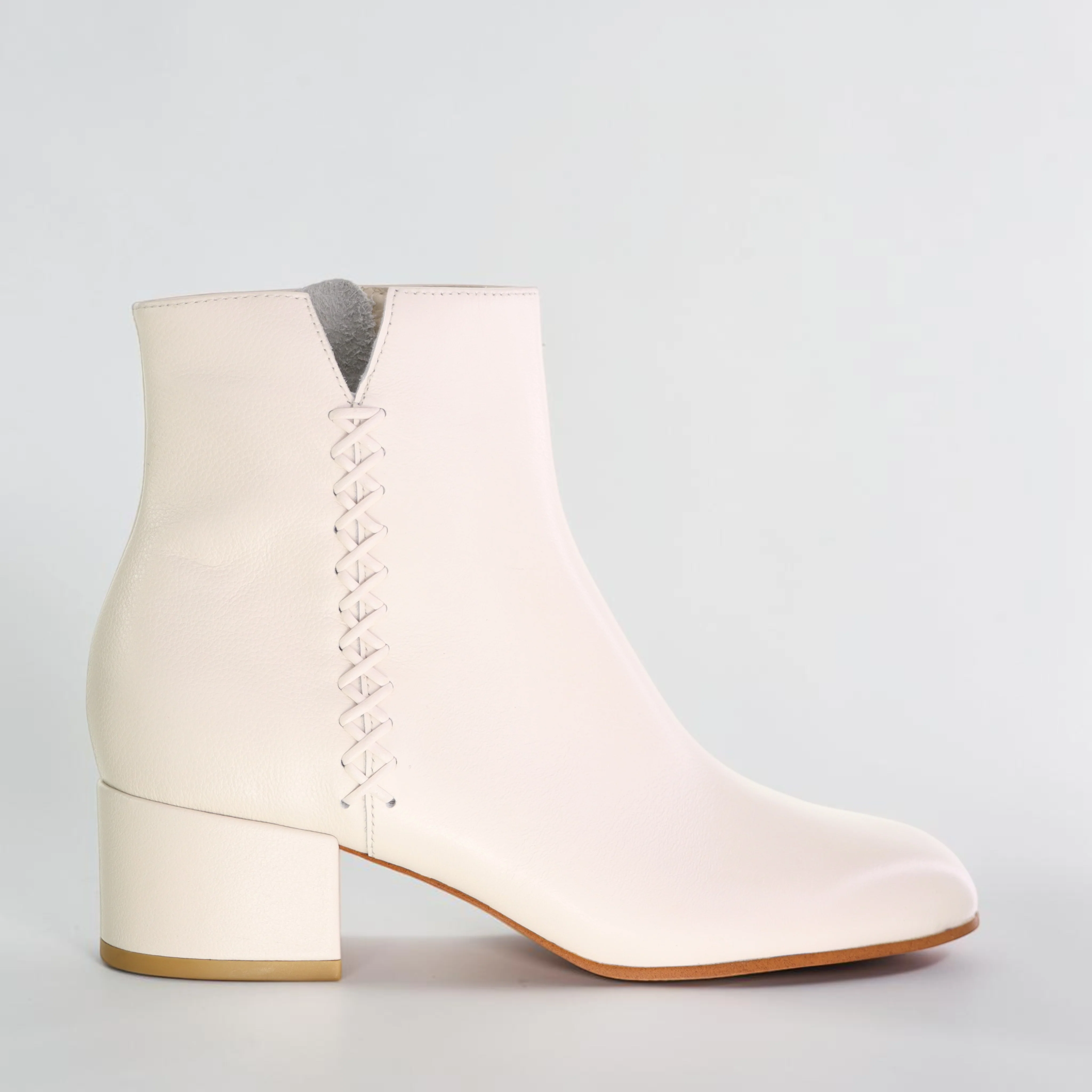DJANGO & JULIETTE BELMONT ALMOND