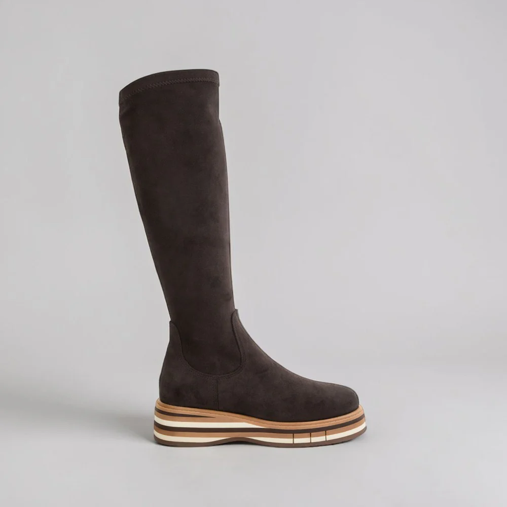 DJANGO & JULIETTE GESBIT CHOCO