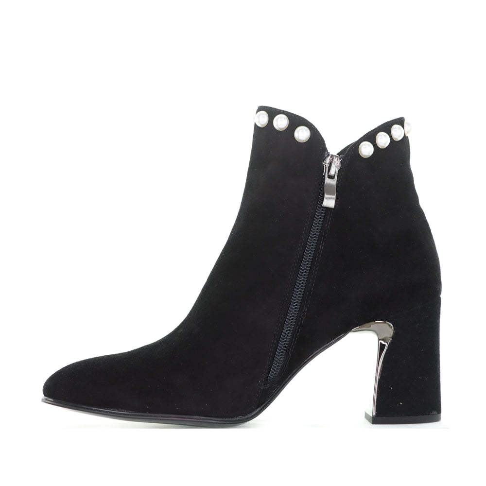 DJANGO & JULIETTE KENDALE BLACK SUEDE PEARL - Image 5