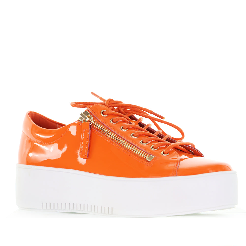 DJANGO & JULIETTE WOLFIE ORANGE PATENT - Image 3