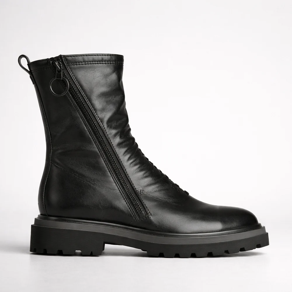 EOS SKARLET BLACK