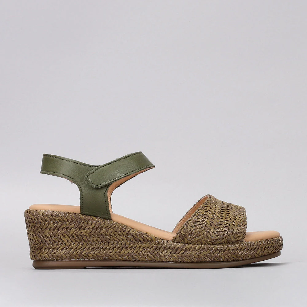 LE SANSA PILIA KHAKI