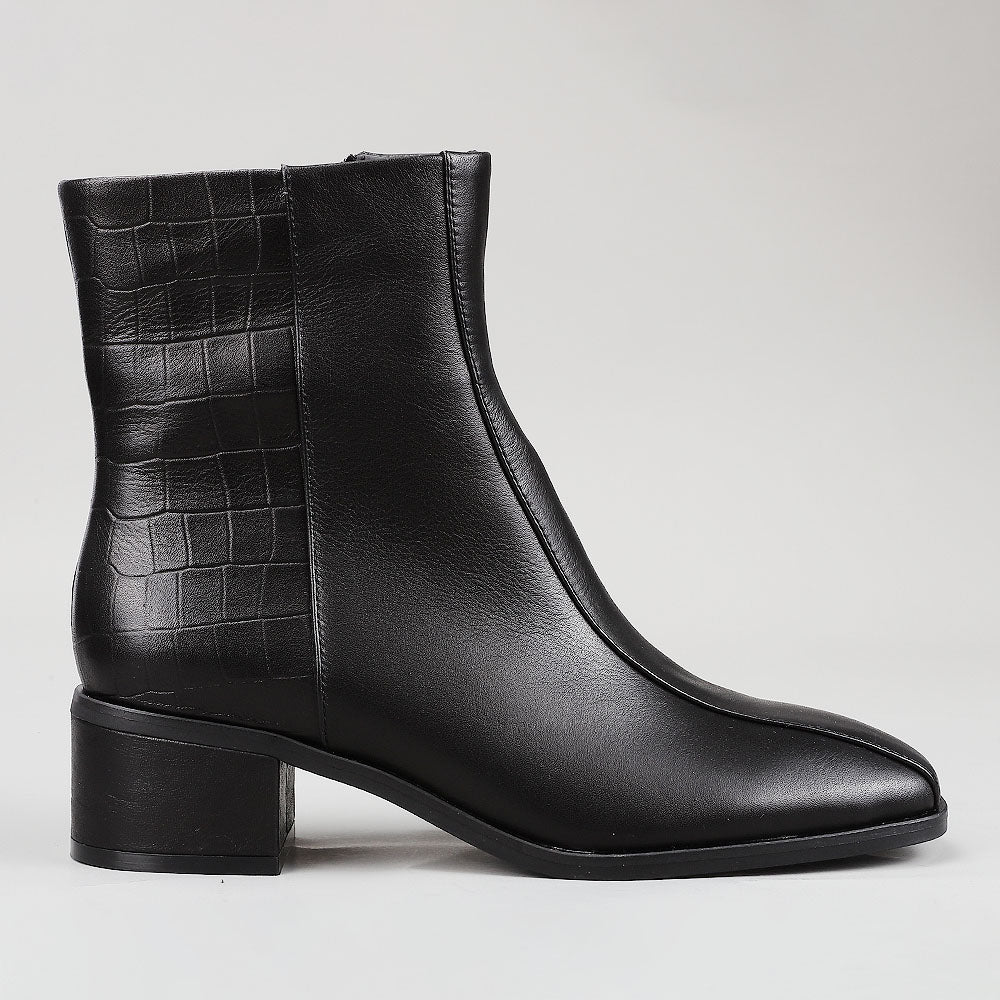 LE SANSA SPIKE BLACK