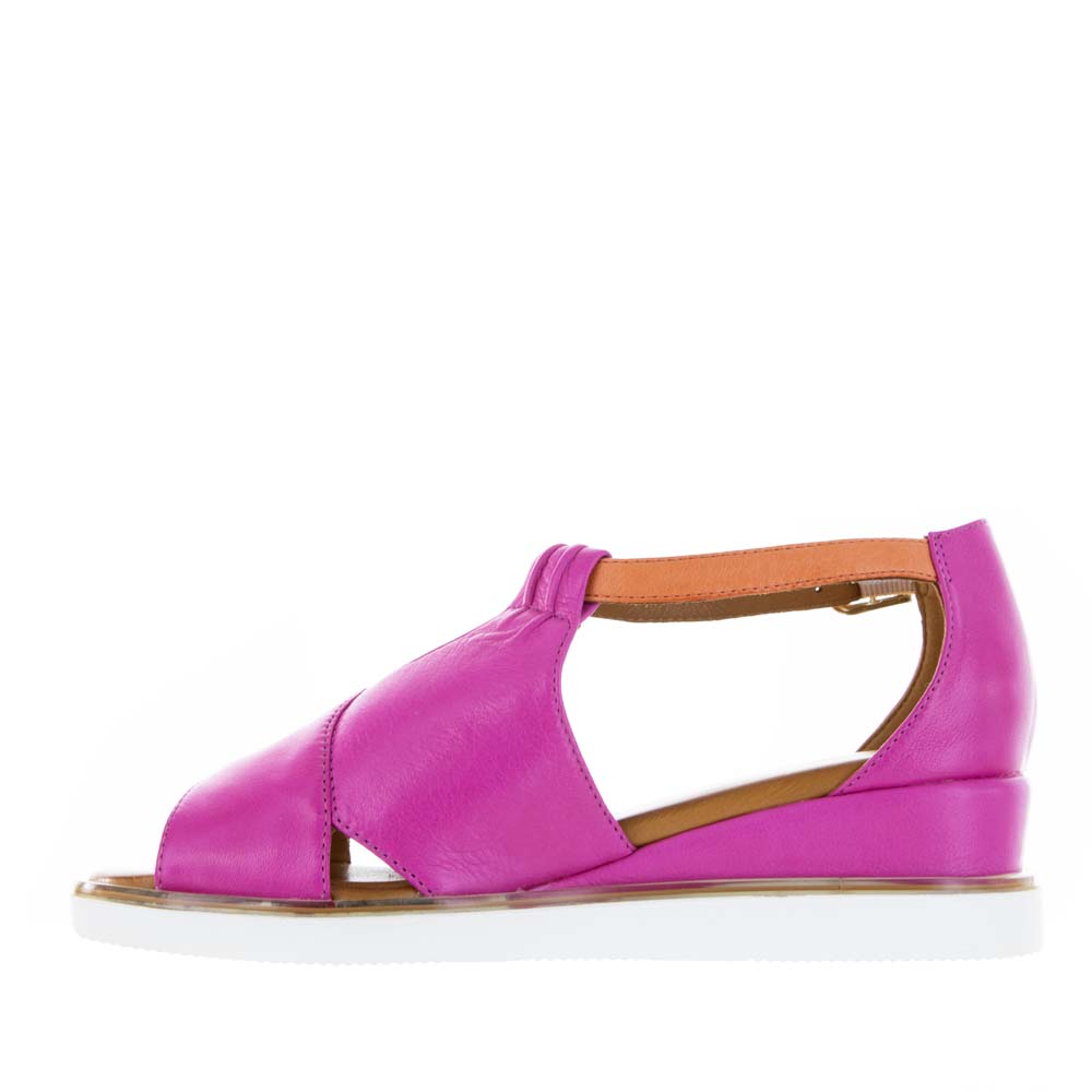 LE SANSA TOSCA HOT PINK TAN - Image 4