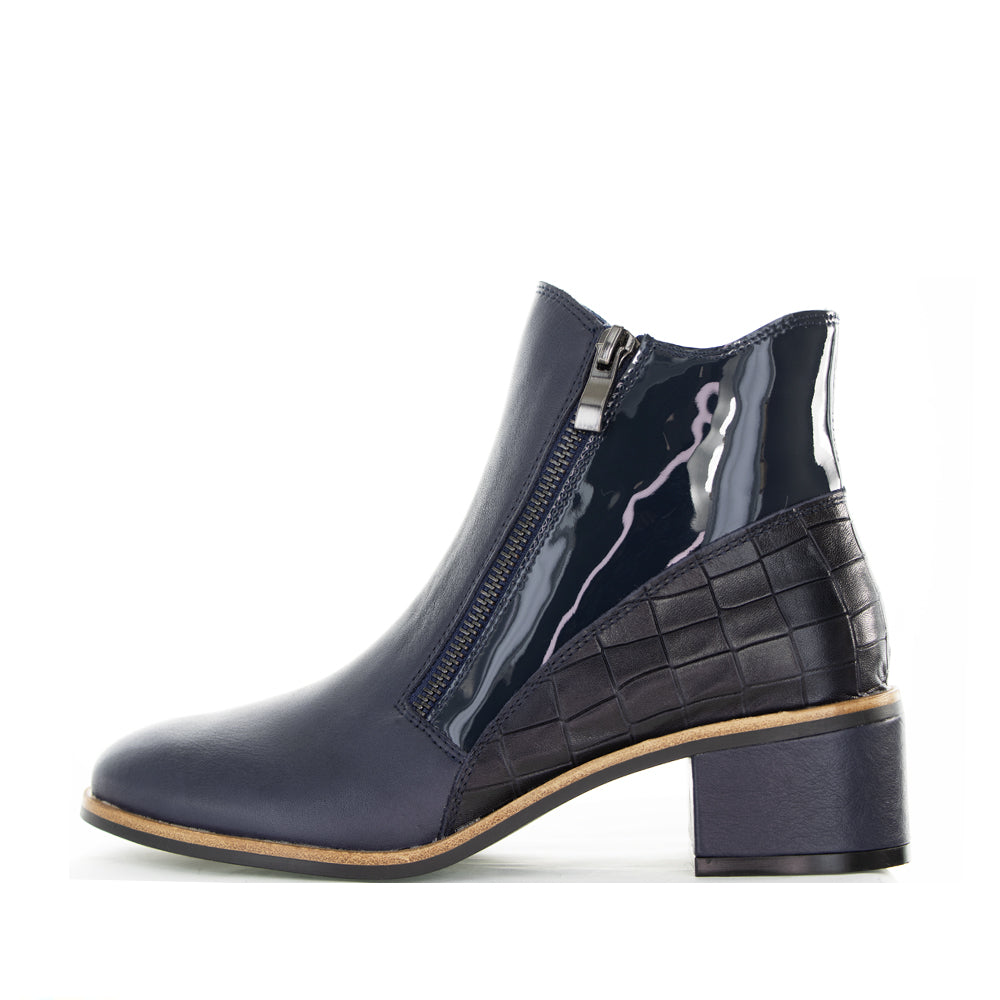 LE SANSA REFINE NAVY - Image 4