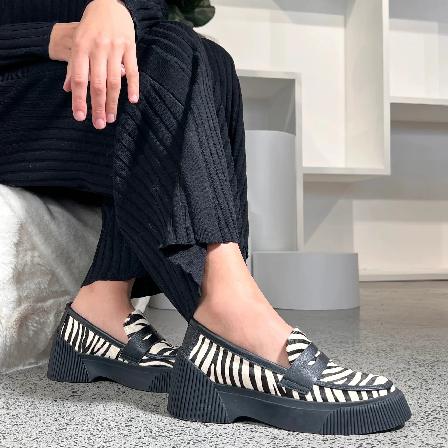 MINX NELLA ZEBRA STRIPE - Image 2