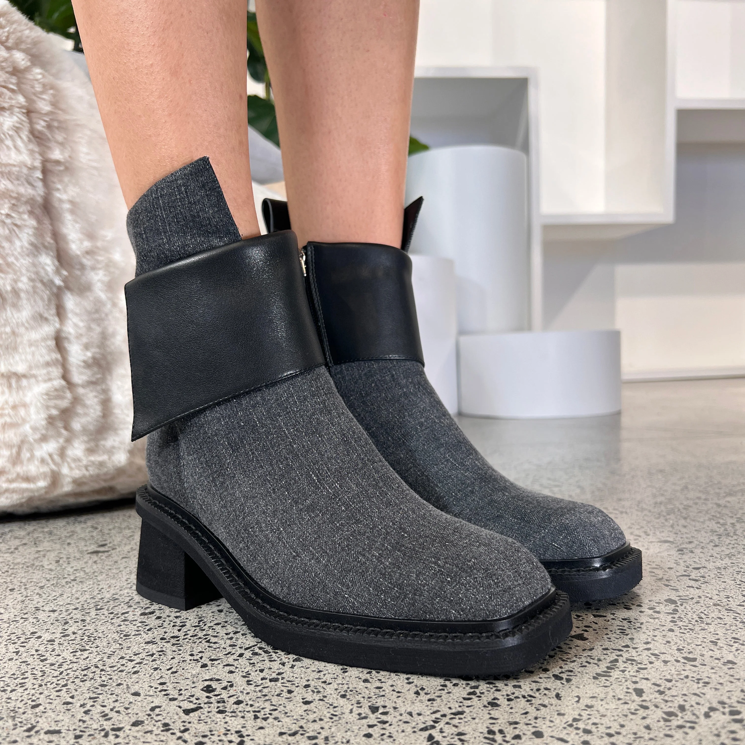 MINX SASHER BLACK DENIM - Image 2