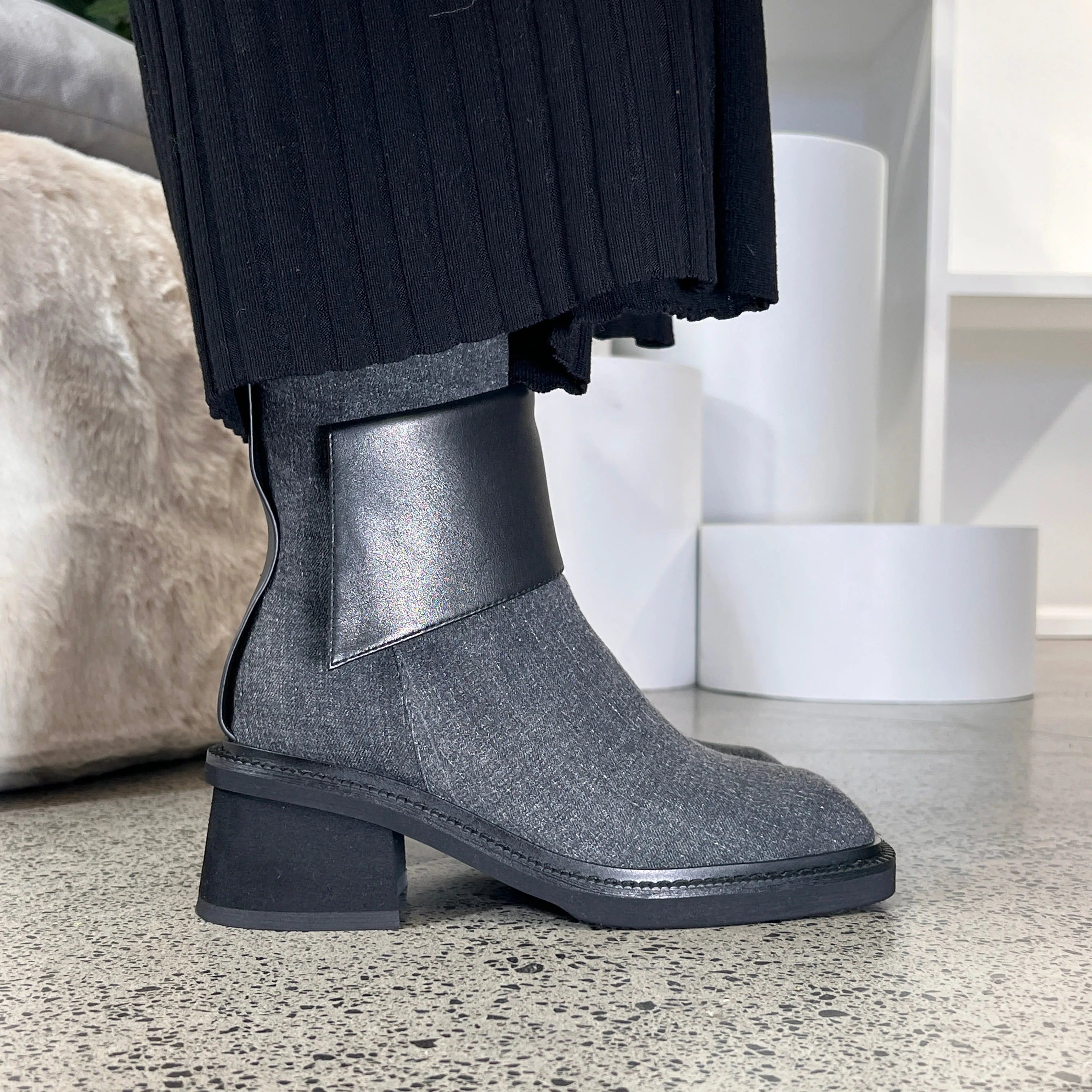 MINX SASHER BLACK DENIM - Image 3