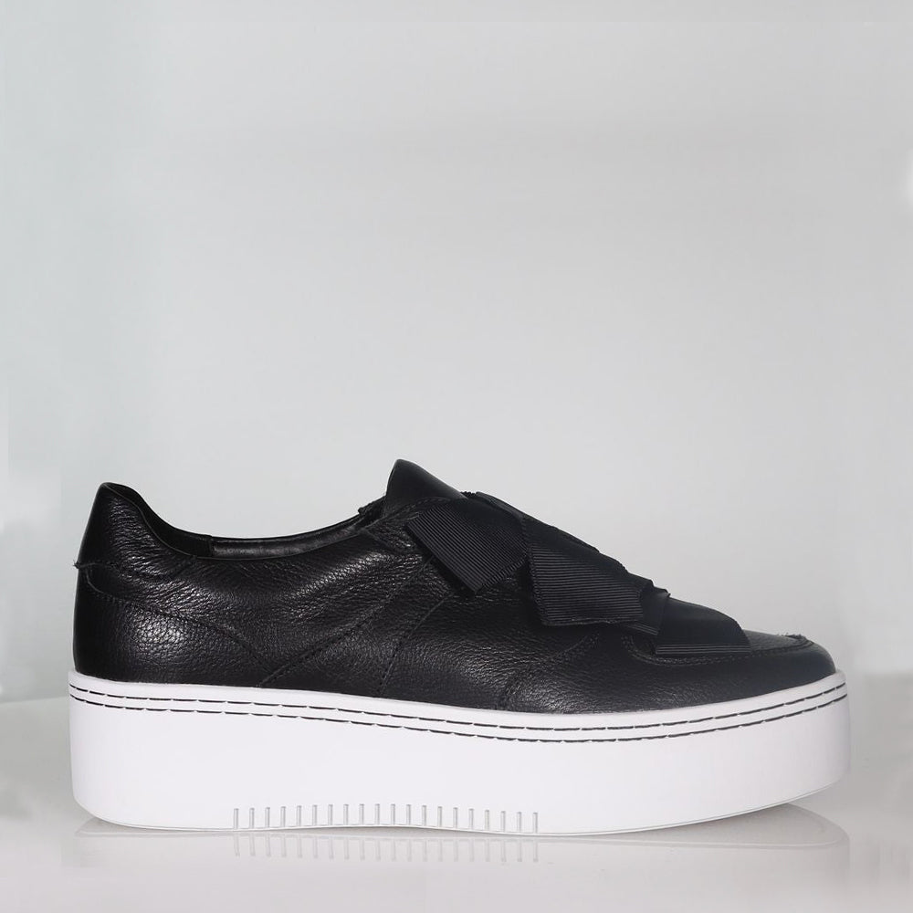 MINX YOKO BLACK RIBBON