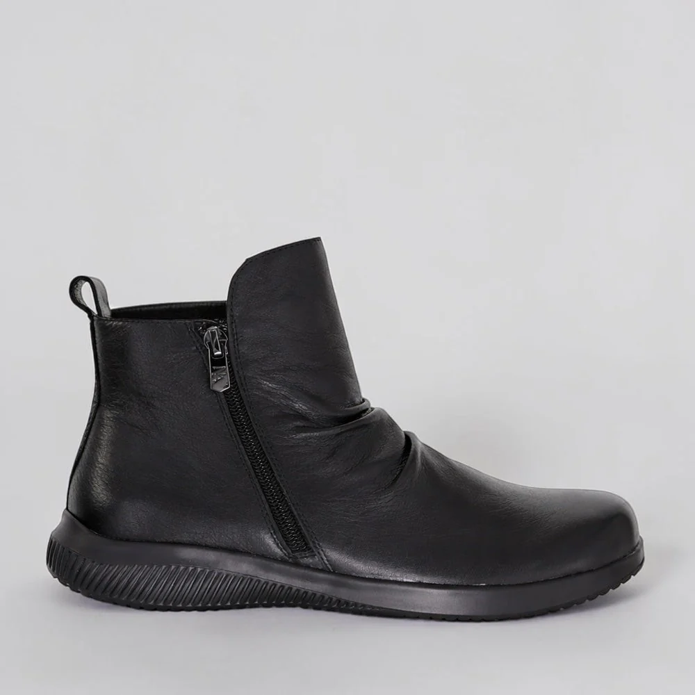 NAKED ARCHES YILA BLACK