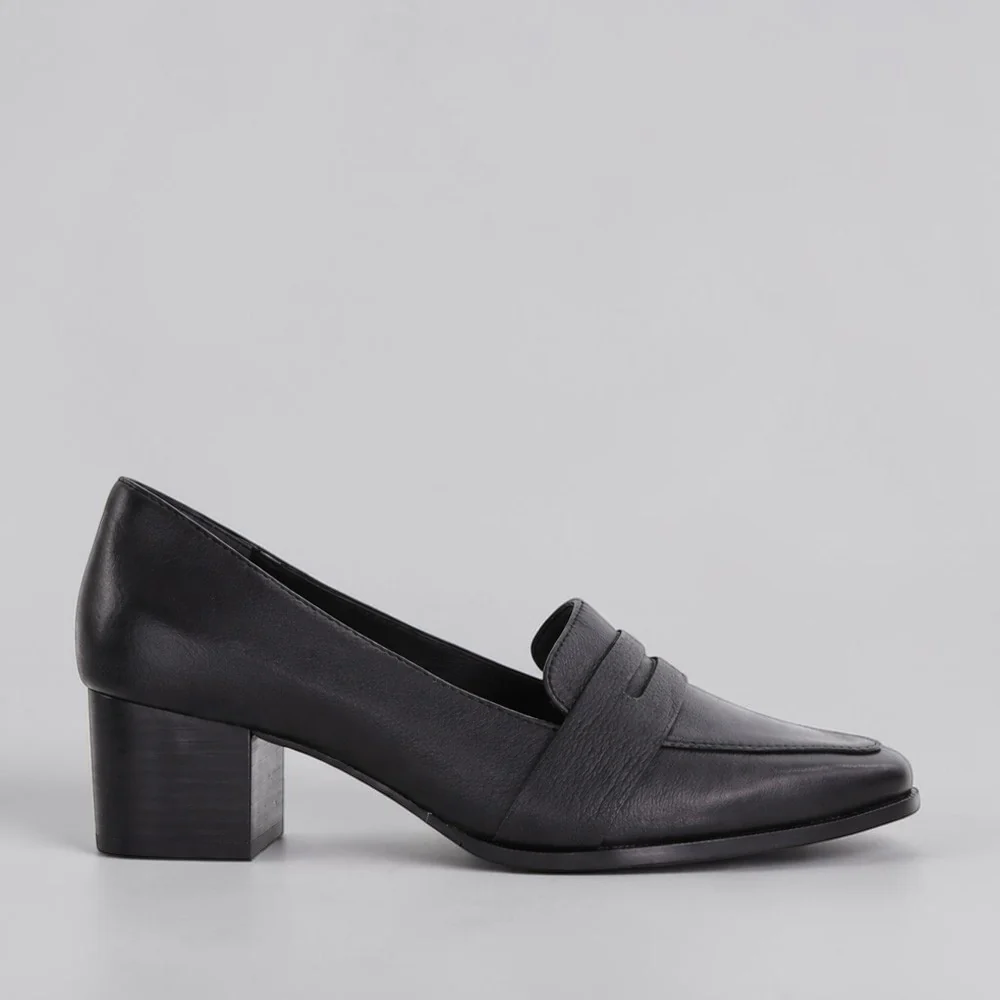 ZIERA VAMITY BLACK LEATHER